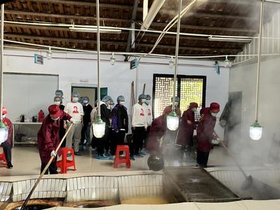 惲代英菁英學校赴武漢市新洲區紅糖小鎮開展勞動實踐教育